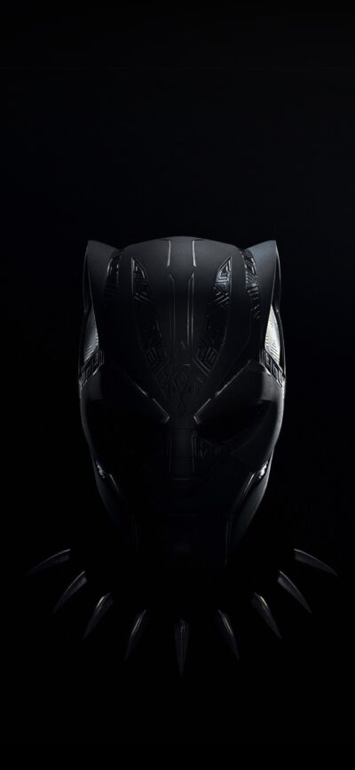 Black Panther minimalist mask with tribal patterns on dark background | 4K Wallpaper for Mobile