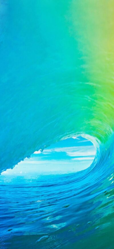 Ocean wave mid-crest in blue & green hues | 4K Wallpaper for Mobile | Beach, Ocean, Nature themes